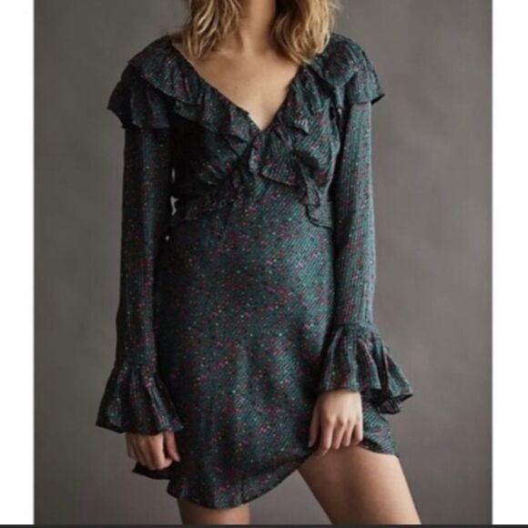 Free People Dresses & Skirts - Free People Sweetest Thing Mini Dress size 2